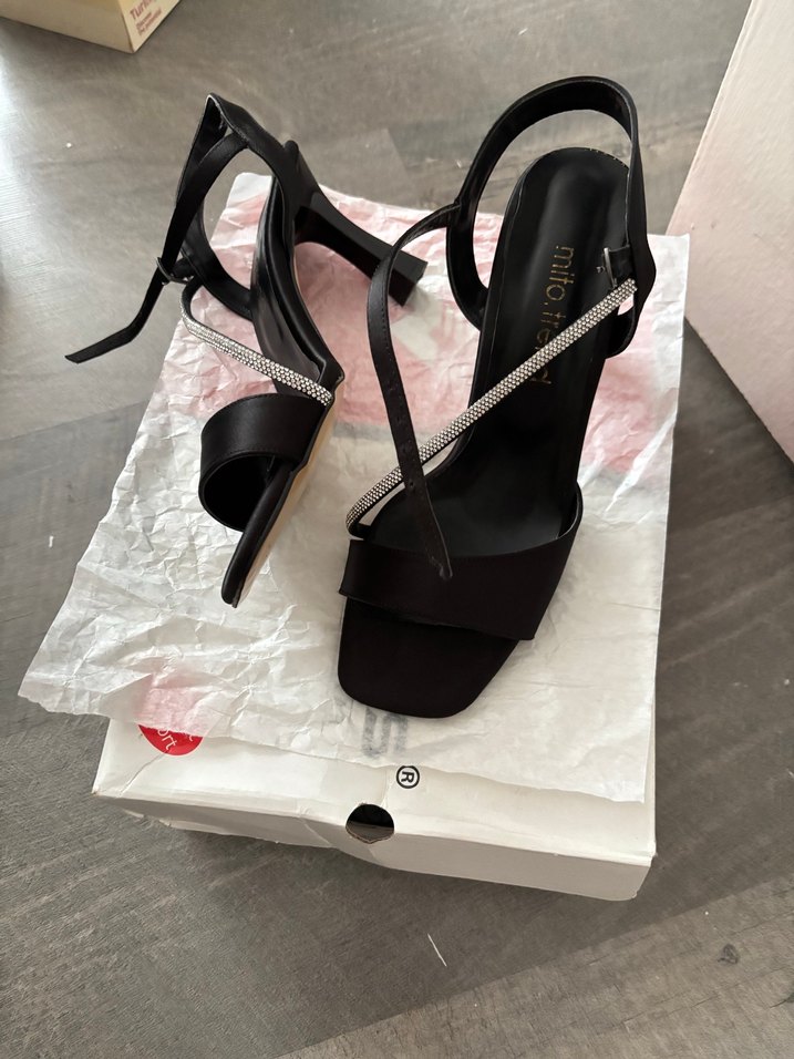 Siyah Stiletto Topuklu Kadın Ayakkabı - Görsel 3