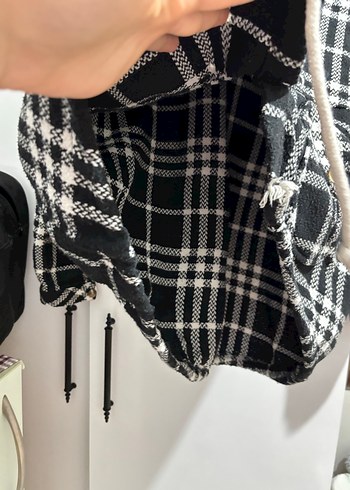 Düğmeli Siyah Beyaz Kareli Kadın Gömlek - Görsel 5