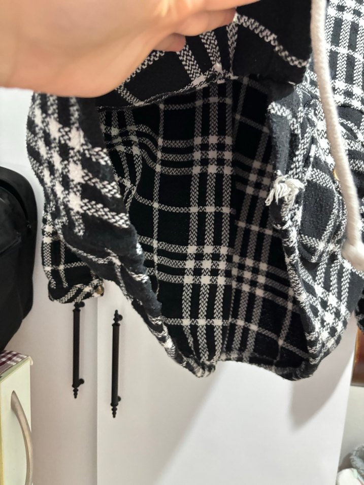 Düğmeli Siyah Beyaz Kareli Kadın Gömlek - Görsel 5