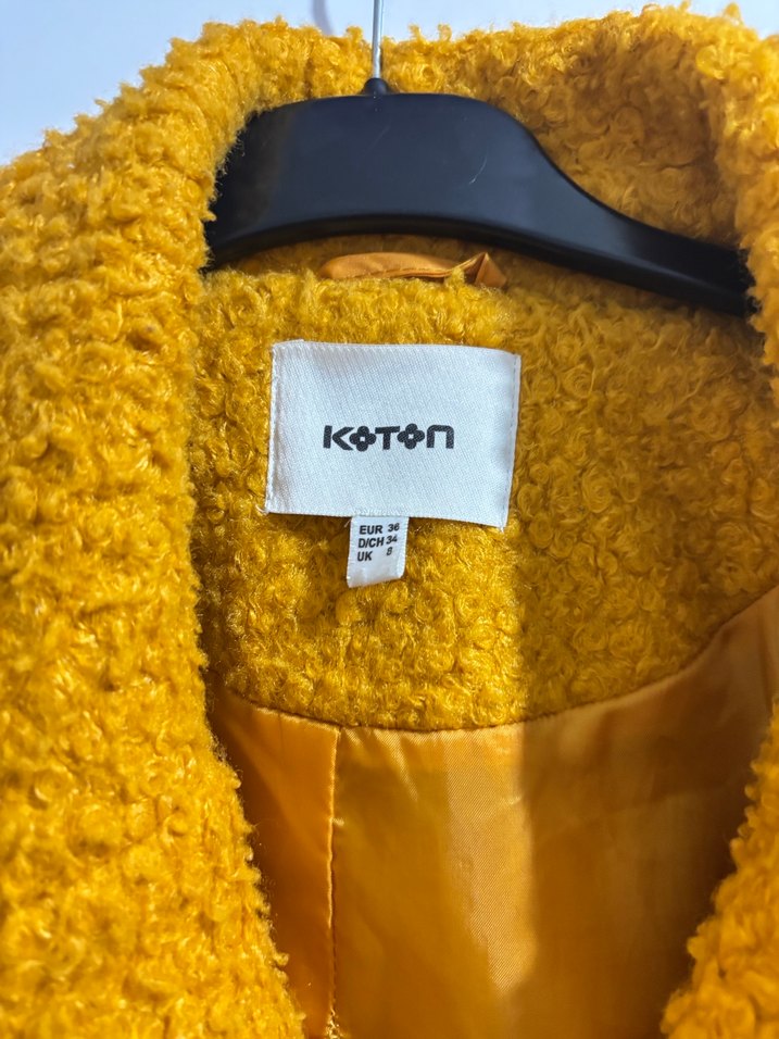 Sarı Düğmeli Midi Kadın Kaban - Görsel 4