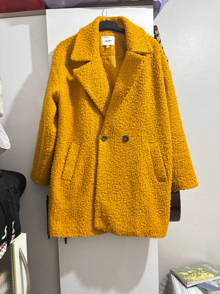 Sarı Düğmeli Midi Kadın Kaban - Görsel 2