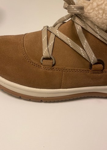 UGG Kürklü Bej Süet Kadın Dolgu Topuk Bot - Görsel 9