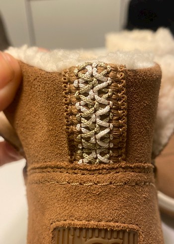 UGG Kürklü Bej Süet Kadın Dolgu Topuk Bot - Görsel 11