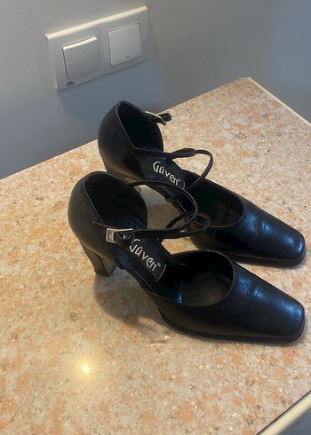 Klasik Siyah Tokalı Topuklu Kadın Ayakkabı - Görsel 2