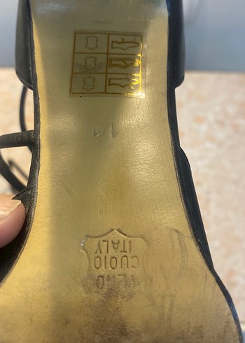 Klasik Siyah Tokalı Topuklu Kadın Ayakkabı - Görsel 7