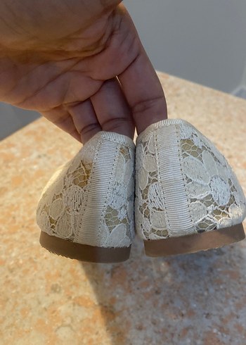 H&M marka,Bej Dantel Detaylı coquette 
Kadın Babet - Görsel 4