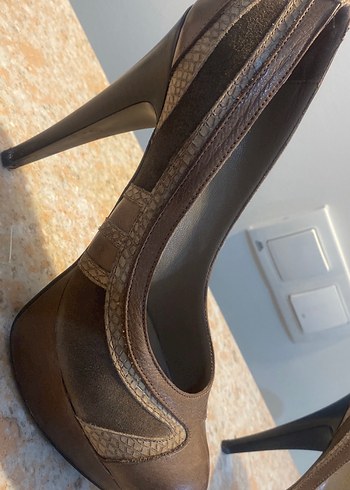 Kahverengi Deri Kadın Dolgu Topuk Ayakkabı - Görsel 11