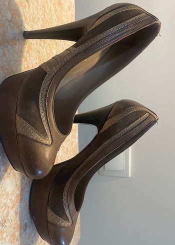 Kahverengi Deri Kadın Dolgu Topuk Ayakkabı - Görsel 2