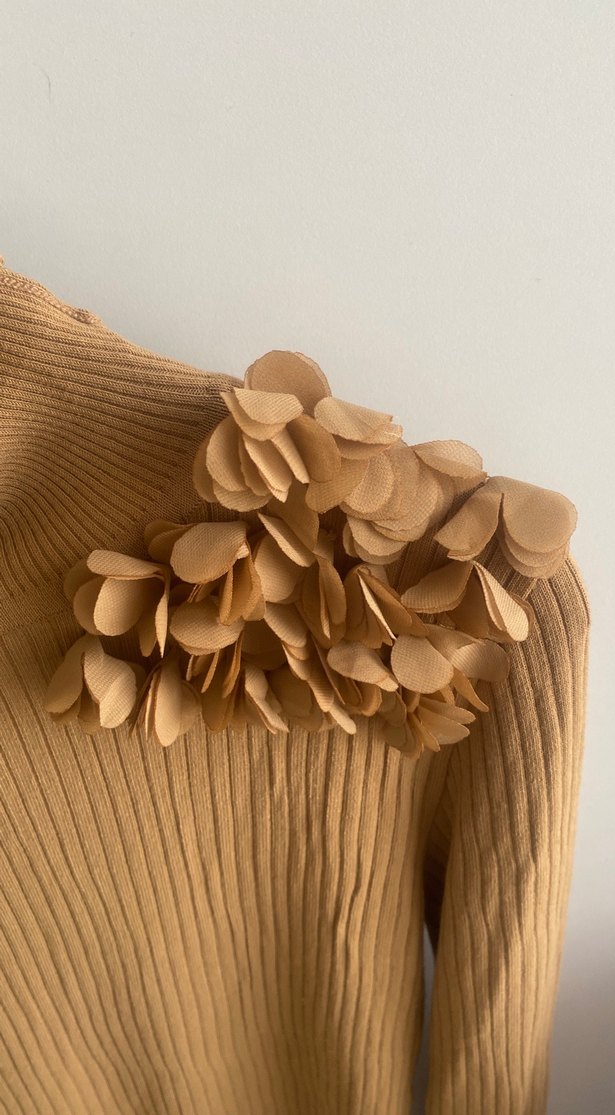 Bej Kadın Boğazlı Triko Kazak - Görsel 2