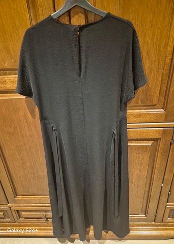 Zara Siyah Piliseli Uzun Elbise - Görsel 5