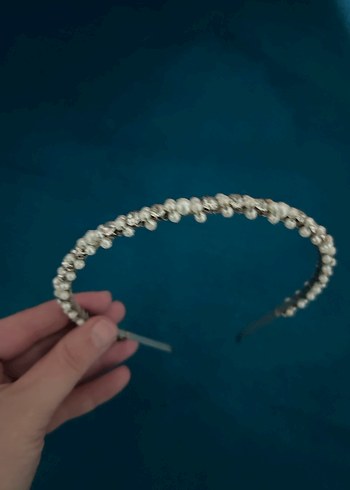 Boncuklu Beyaz Metal Taç - Görsel 2