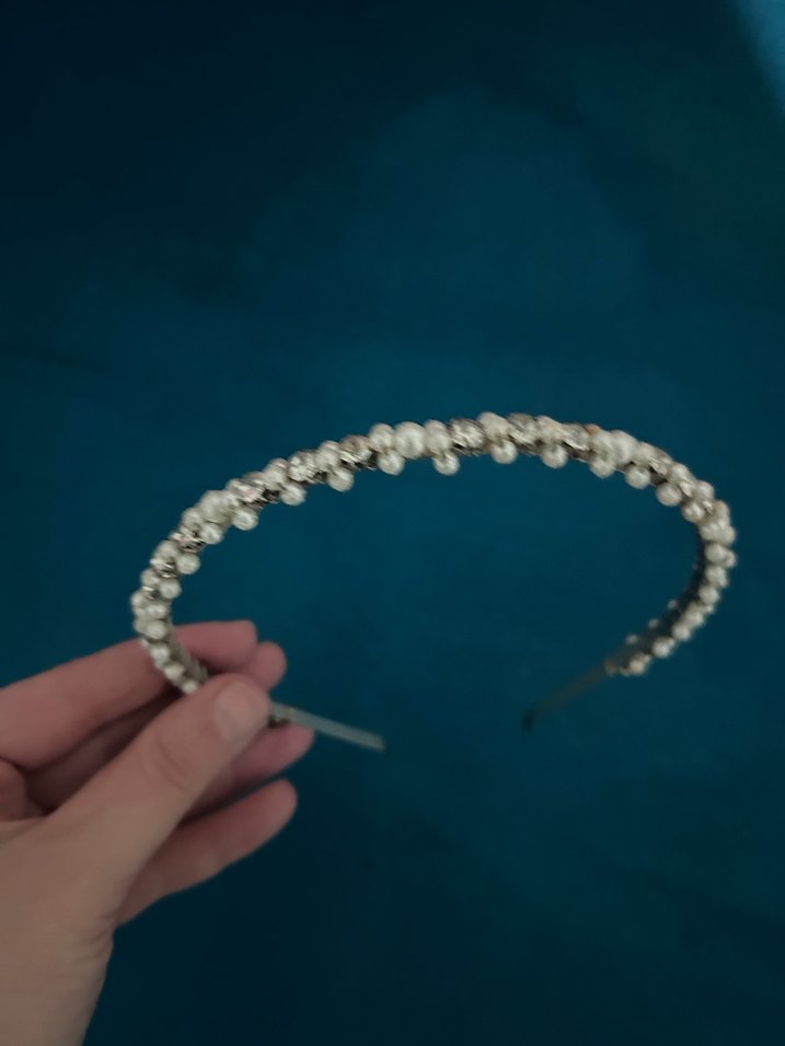 Boncuklu Beyaz Metal Taç - Görsel 2