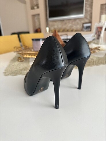 Diğer Stiletto topuklu ayakkabı