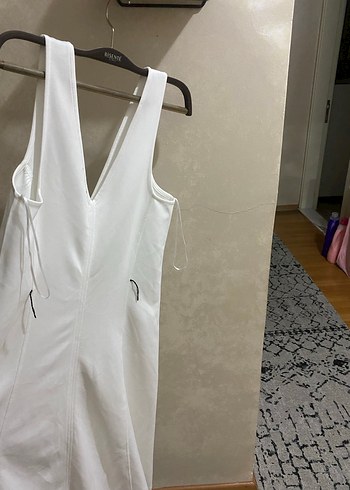 Kadın Beyaz Keten V Yaka Midi Elbise - Görsel 2