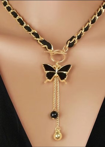 Zincir Detaylı Altın Renk Kelebek Kolye - Görsel 6