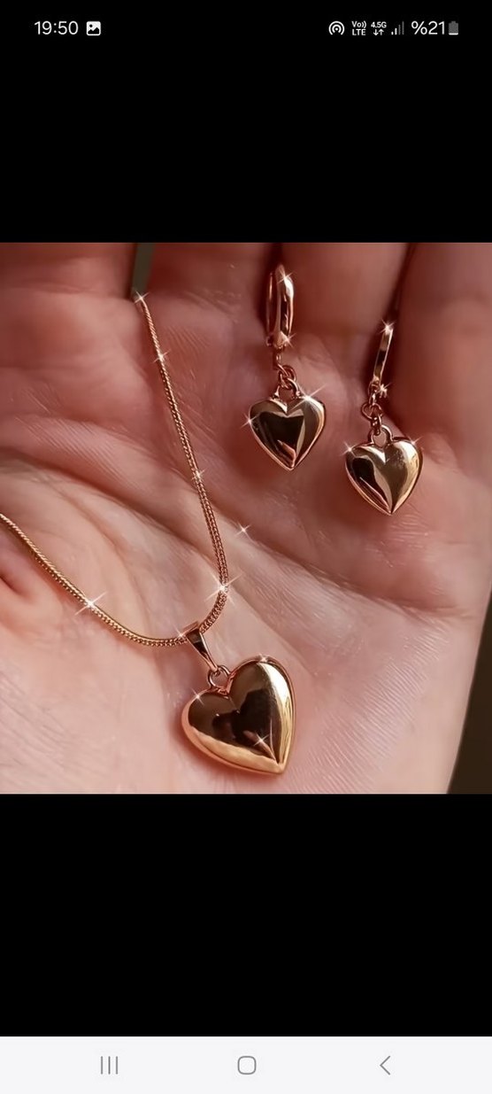 Parlak Altın Zincirli Kalp Kolye ve Küpe Seti - Görsel 2