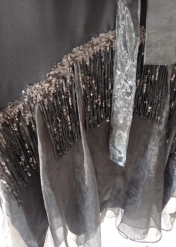 Püsküllü Siyah Gotik Uzun Elbise - Görsel 5