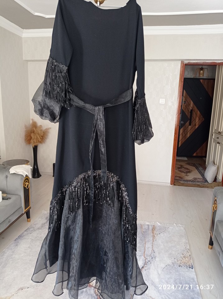 Püsküllü Siyah Gotik Uzun Elbise - Görsel 2