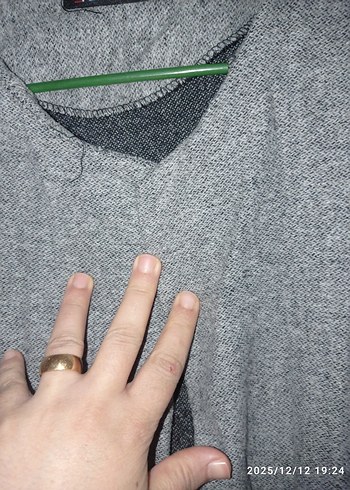 Gri Uzun Düğmeli Kadın hırka - Görsel 3