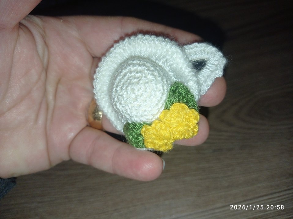 Nakışlı Örgü Çiçekli Beyaz Çocuk Toka - Görsel 3