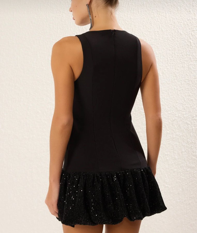 Siyah Mini Kolsuz Fırfırlı Elbise - Görsel 2