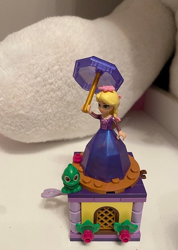 Mor Elbiseli Lego Prenses - Görsel 2