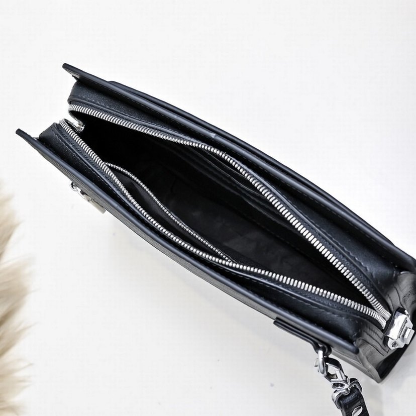 Prada Siyah Deri Portföy Çanta - Görsel 3