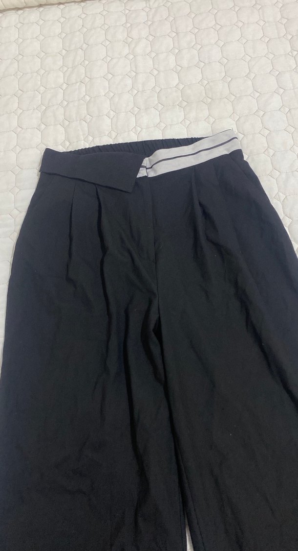 Siyah Beli Kemerli Rahat Kadın Kumaş Pantolon - Görsel 2