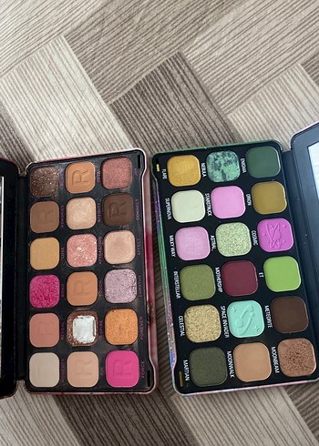 Çok Renkli Parlak Göz Farı Paletleri - Görsel 2