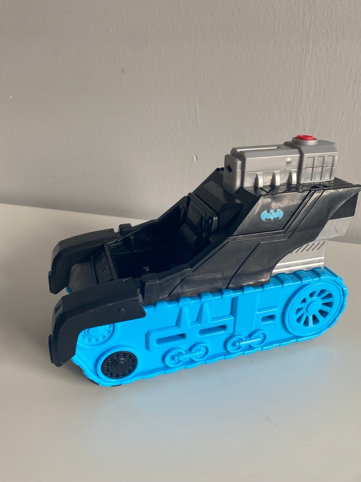 Mavi Batman Figür ve Araç Seti - Görsel 4