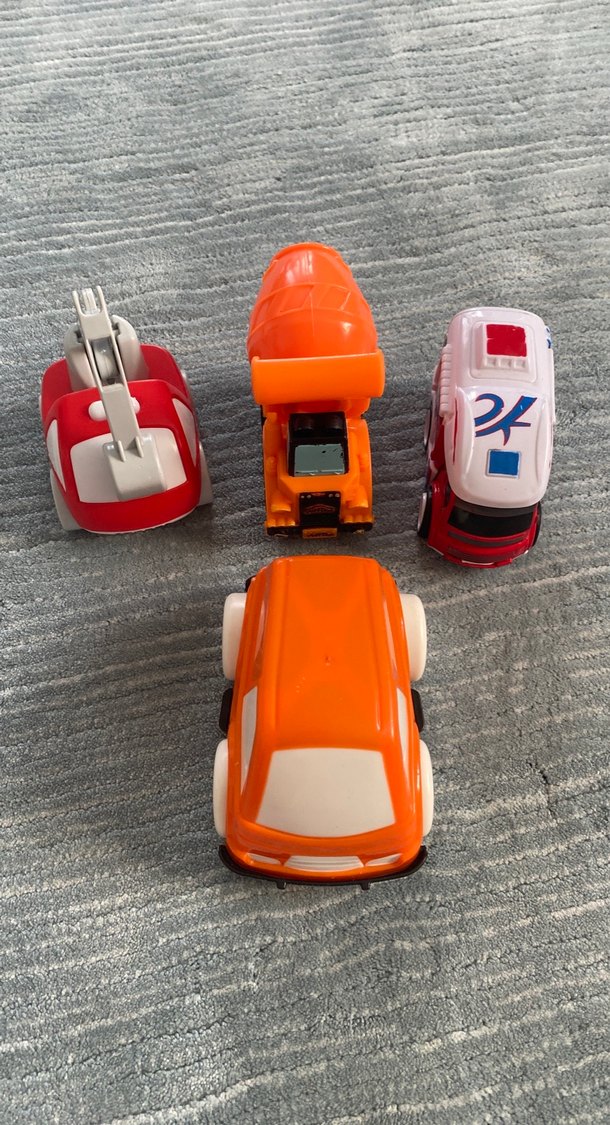 Renkli Oyuncak Araba Seti - Görsel 2