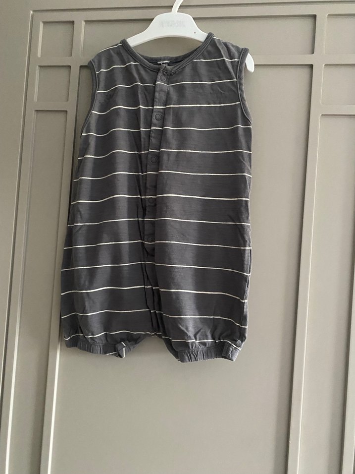 Gri Erkek Çocuk Düğmeli tulum - Görsel 3