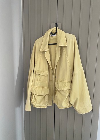 Zara Sarı Düğmeli Keten Midi Ceket