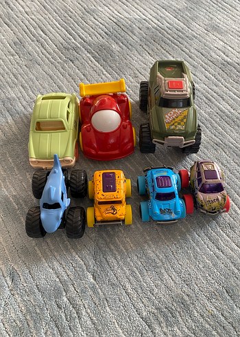 Renkli Oyuncak Araba Seti - Görsel 2