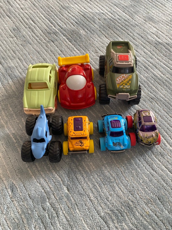 Renkli Oyuncak Araba Seti - Görsel 2