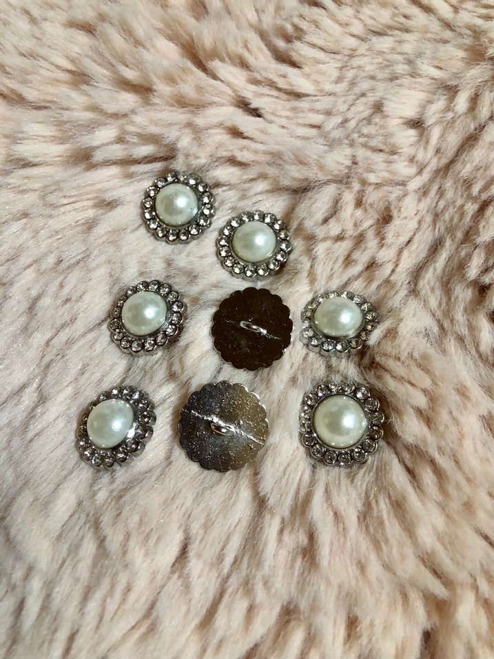 İncili Düğmler - Görsel 5