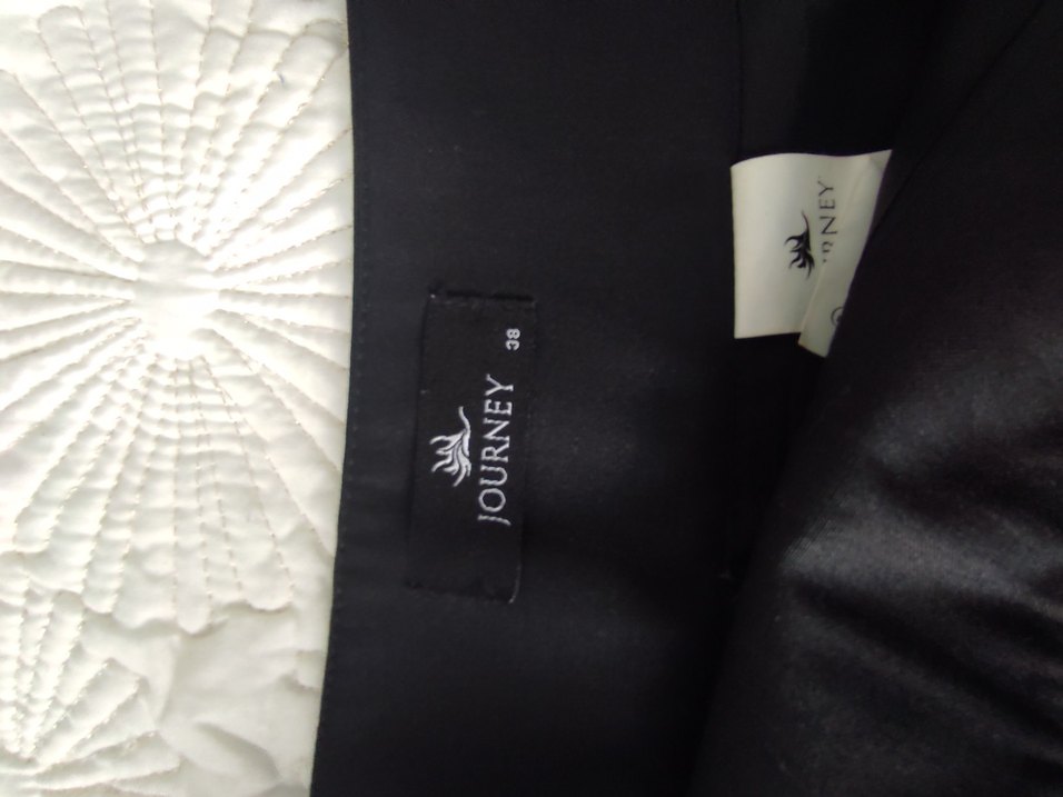 Siyah Pilili Midi Etek - Görsel 3