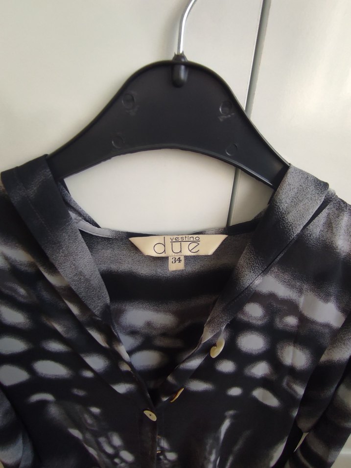 Gri Batik Desenli Kadın Gömlek - Görsel 2