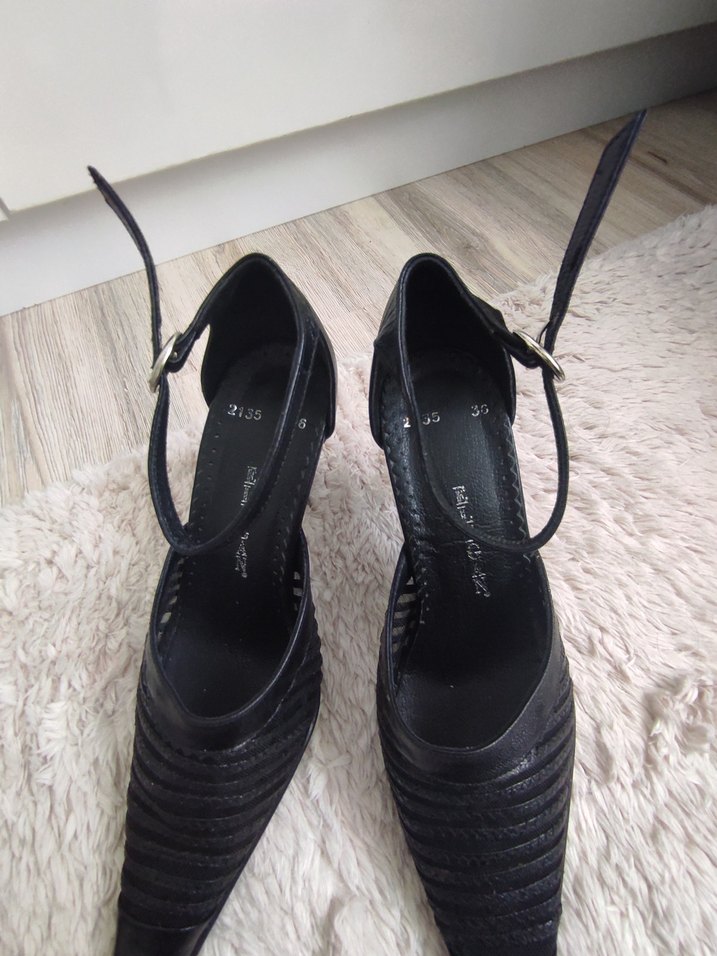 Siyah Deri Tokalı İnce Topuklu Kadın Ayakkabı - Görsel 4