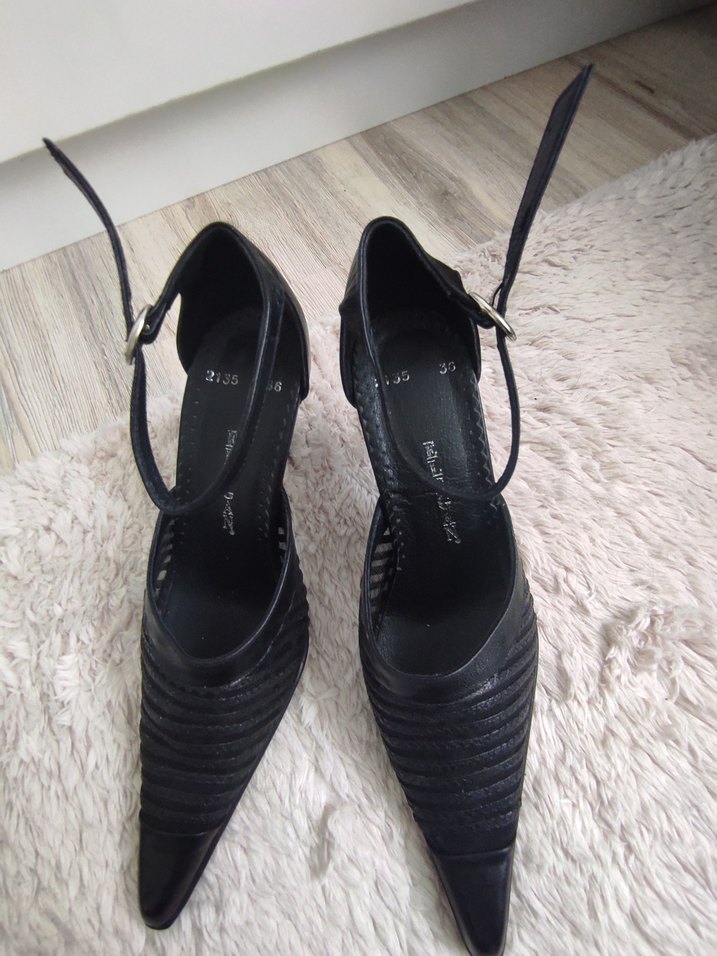 Siyah Deri Tokalı İnce Topuklu Kadın Ayakkabı - Görsel 5