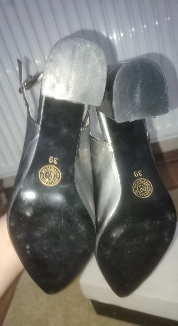 Gri Metal Tokalı Kadın Topuklu Ayakkabı - Görsel 5