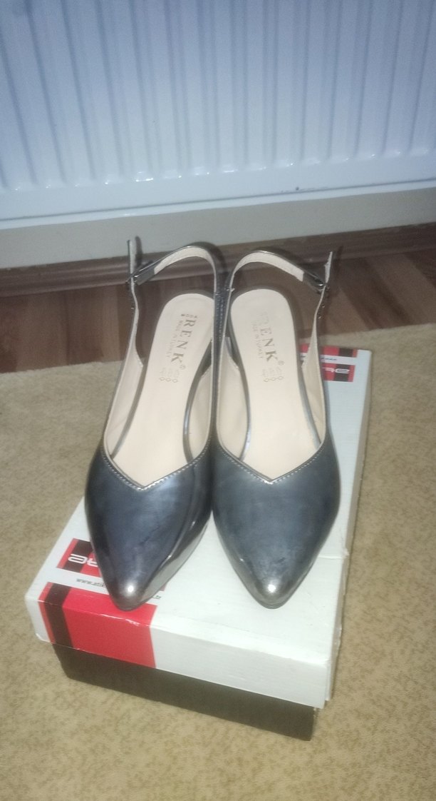 Gri Metal Tokalı Kadın Topuklu Ayakkabı - Görsel 3