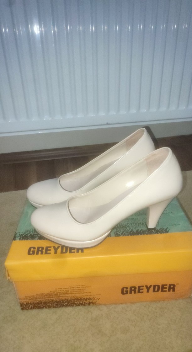 Beyaz Stiletto Topuklu Kadın Ayakkabı - Görsel 3