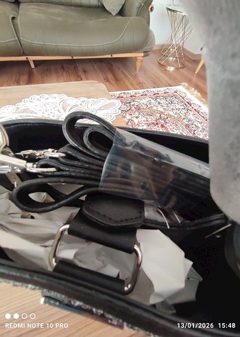 Parlak  pradanin sıfır cantasi - Görsel 4