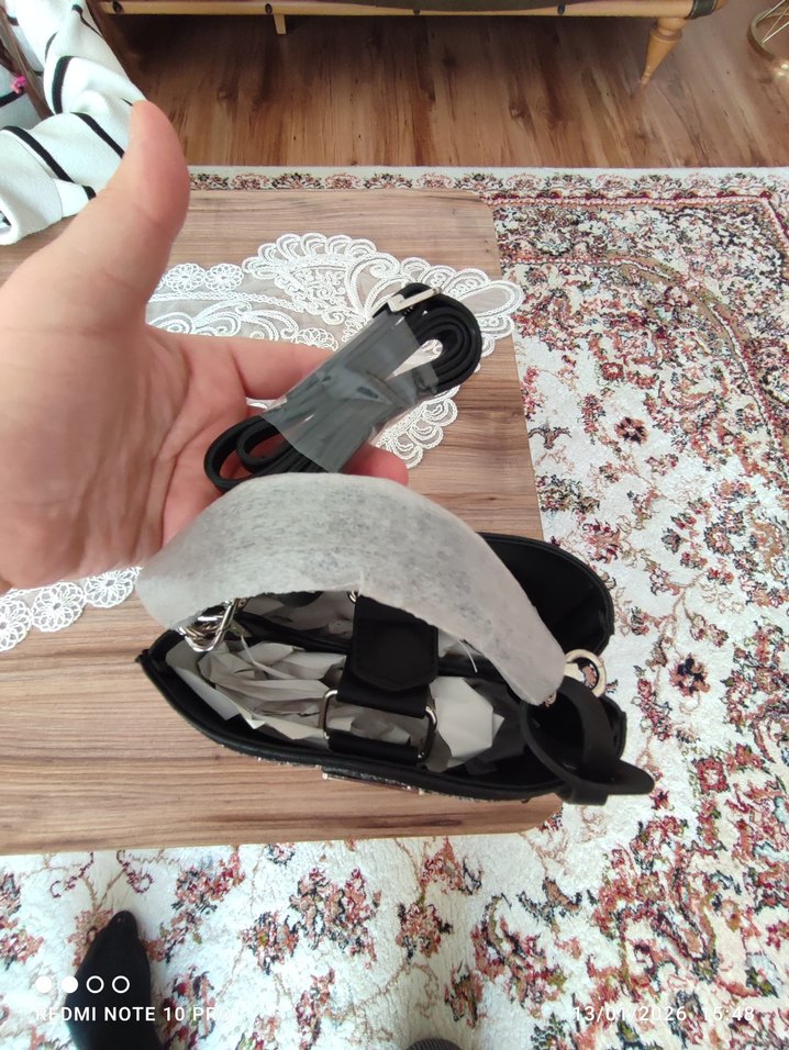 Parlak  pradanin sıfır cantasi - Görsel 5