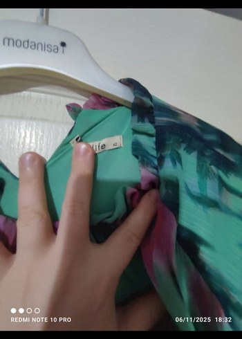 Uzun Kollu, V Yakalı, Pilili Bohem Elbise - Görsel 4