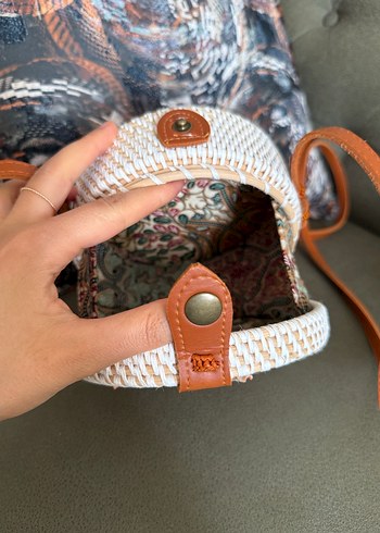 Boncuk Detaylı Yuvarlak Örgü Çapraz Çanta - Görsel 3