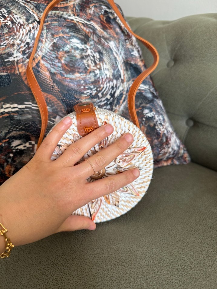 Boncuk Detaylı Yuvarlak Örgü Çapraz Çanta - Görsel 2