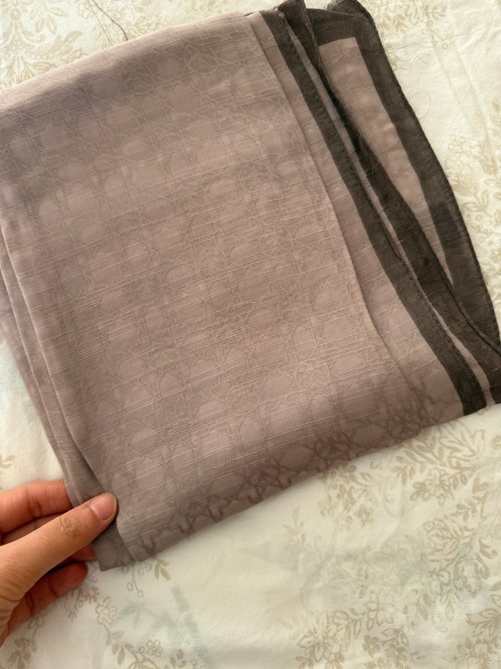 Bej Bohem Tarzı Kadın Şal - Görsel 2