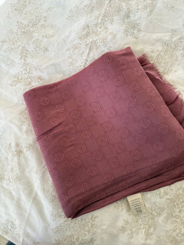 Bordo Kadın Saten Şal - Görsel 3